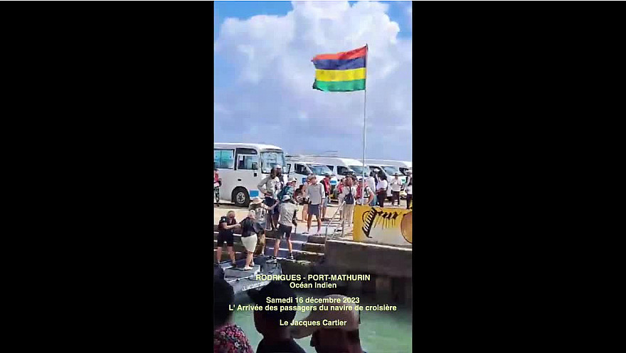 36 heures d'escale pour le bateau de croisière Le Jacques Cartier à Port-Mathurin (Rodrigues)